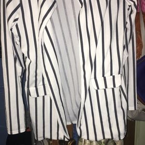 Pretty Little Thing summer jacket